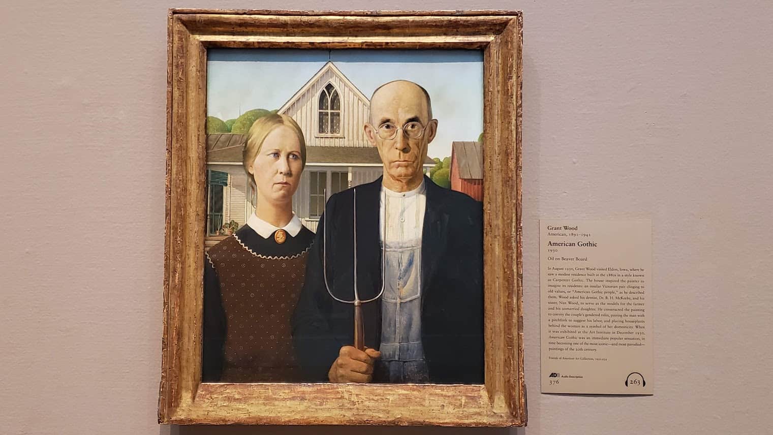 American Gothic at the Art Institute of Chicago.