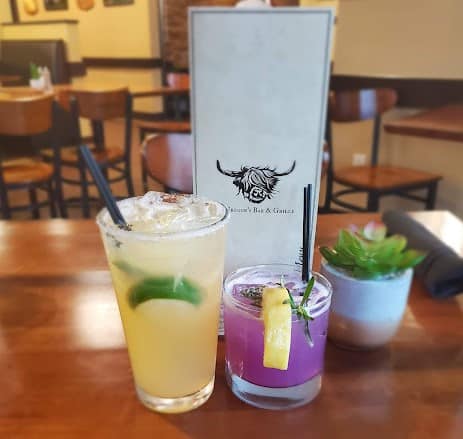 Cocktails at McGregors in Sheridan Wyoming (2)